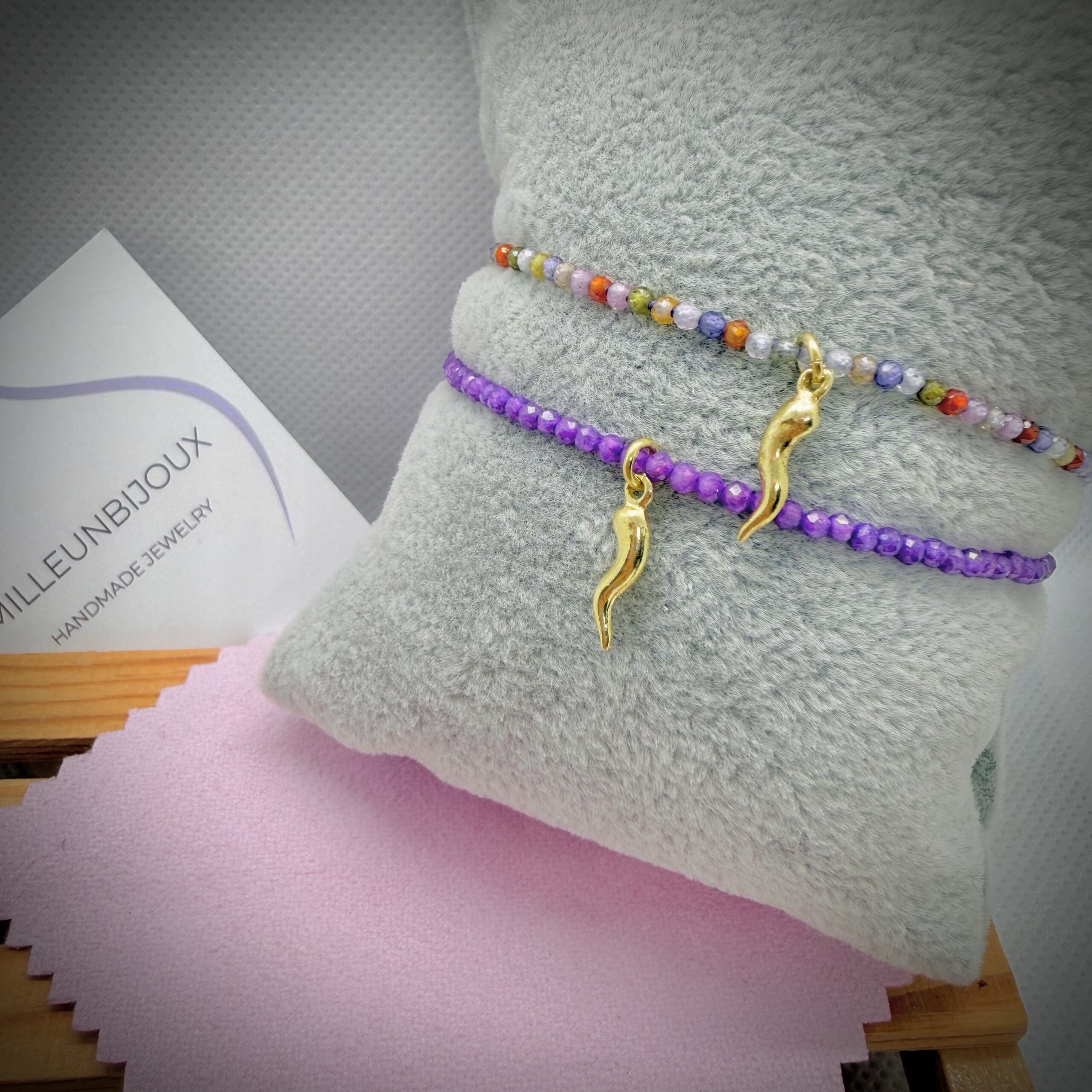 Bracciali zirconi e cornino gold - immagine 3